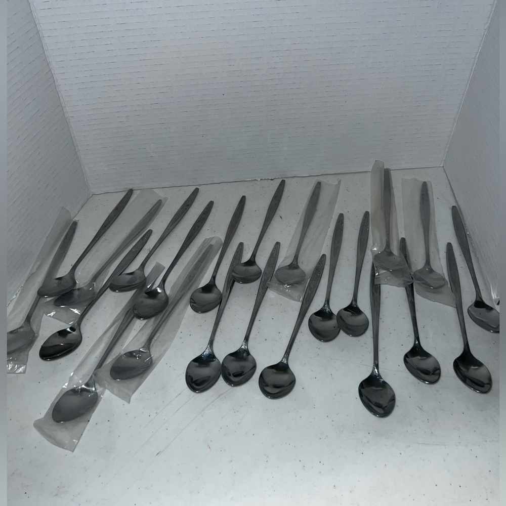 Customcraft Stainless Steel Tea Spoons Taiwan Flatware Roses Pattern SET OF 22